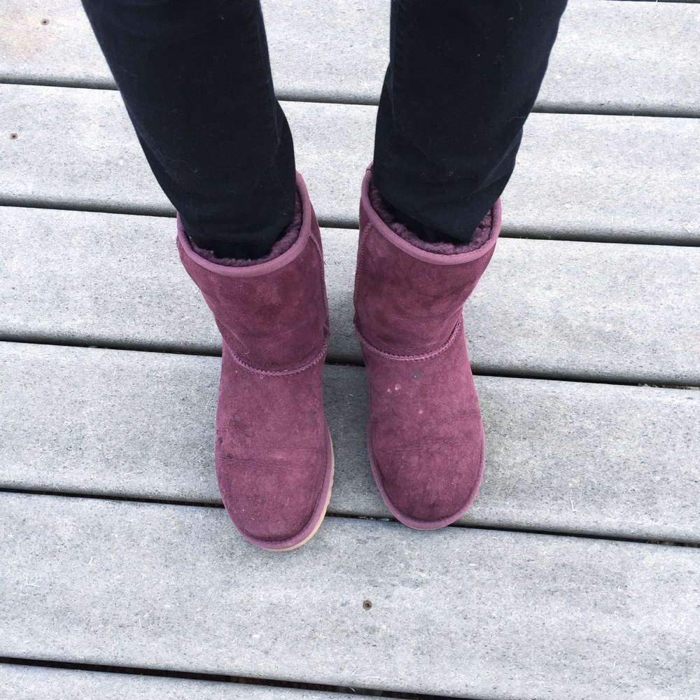 Uggs Classic Short Boot - Picture 6 of 6